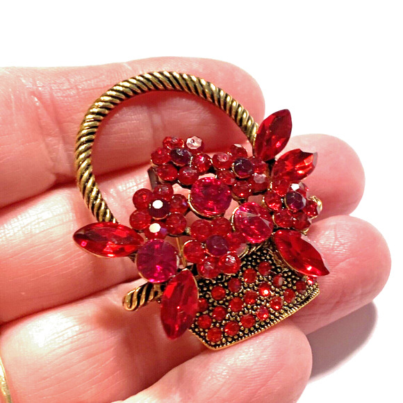 Red Rhinestone Flower Basket Brooch Rope Textured Goldtone Dimensional Pin Chic - Picture 4 of 7